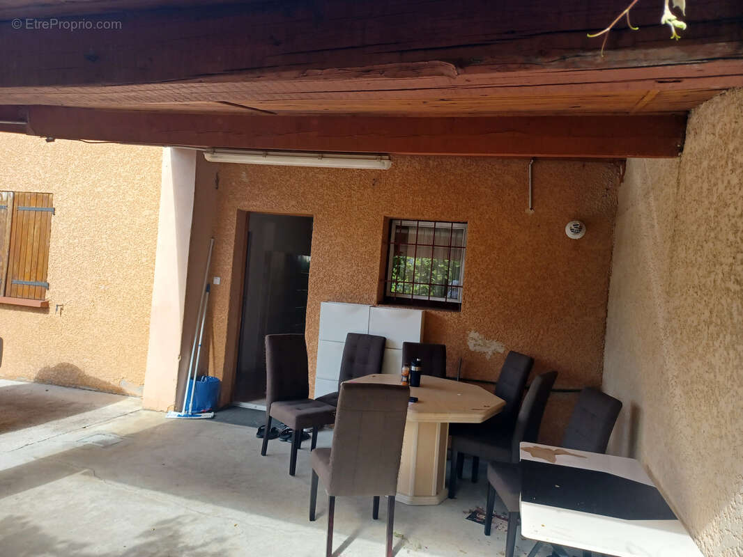 Maison à ROUSSILLON