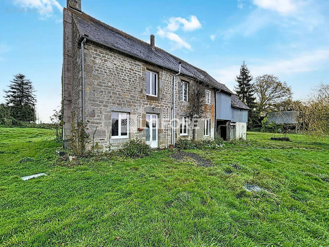 Maison à BELLOU-EN-HOULME