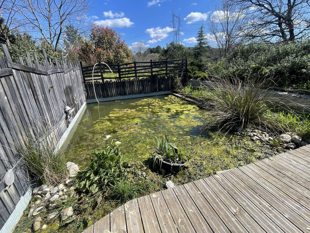 Terrain à PUILACHER