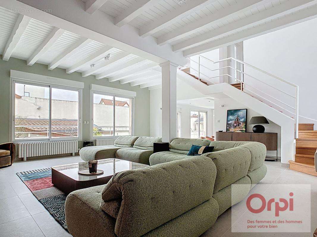 Maison à ISSY-LES-MOULINEAUX