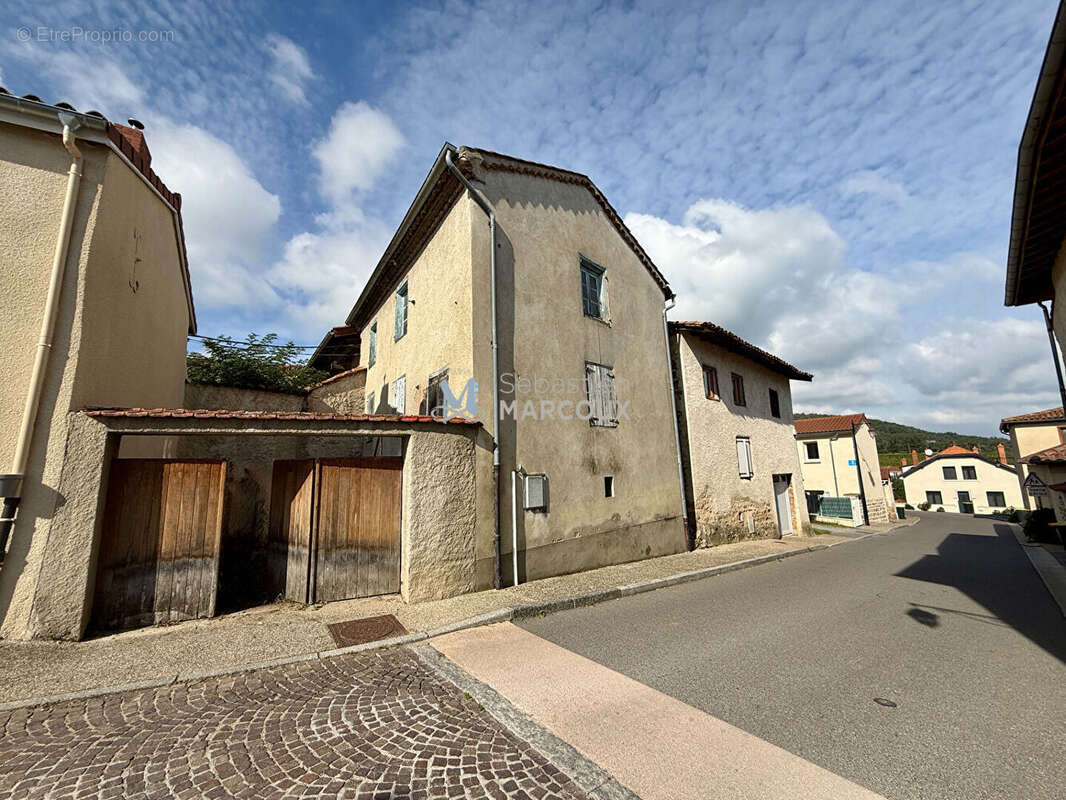Maison à MONTBRISON