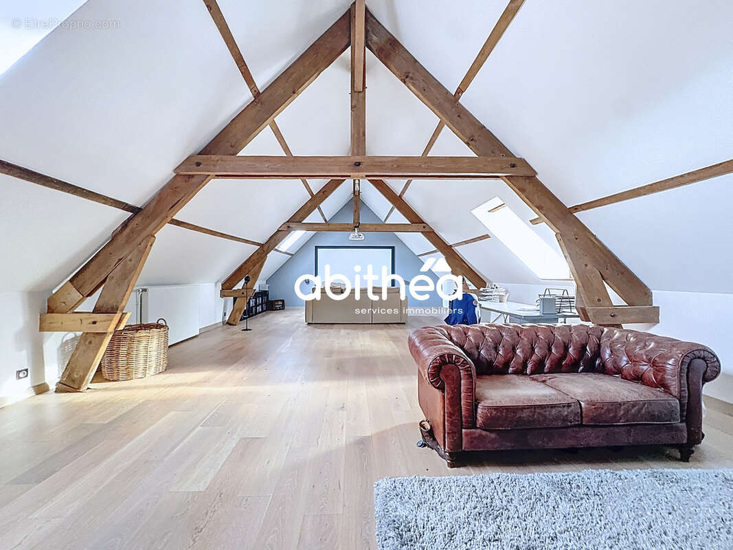 Maison à TILLOY-LES-MOFFLAINES