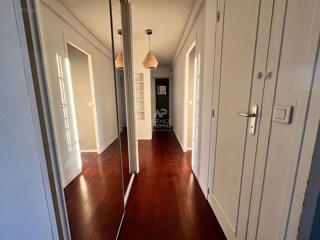 Appartement à MAISONS-LAFFITTE