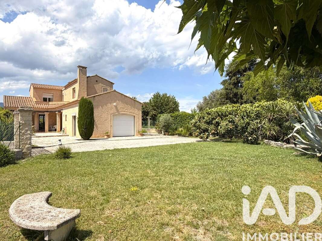 Photo 2 - Maison à LES MEES