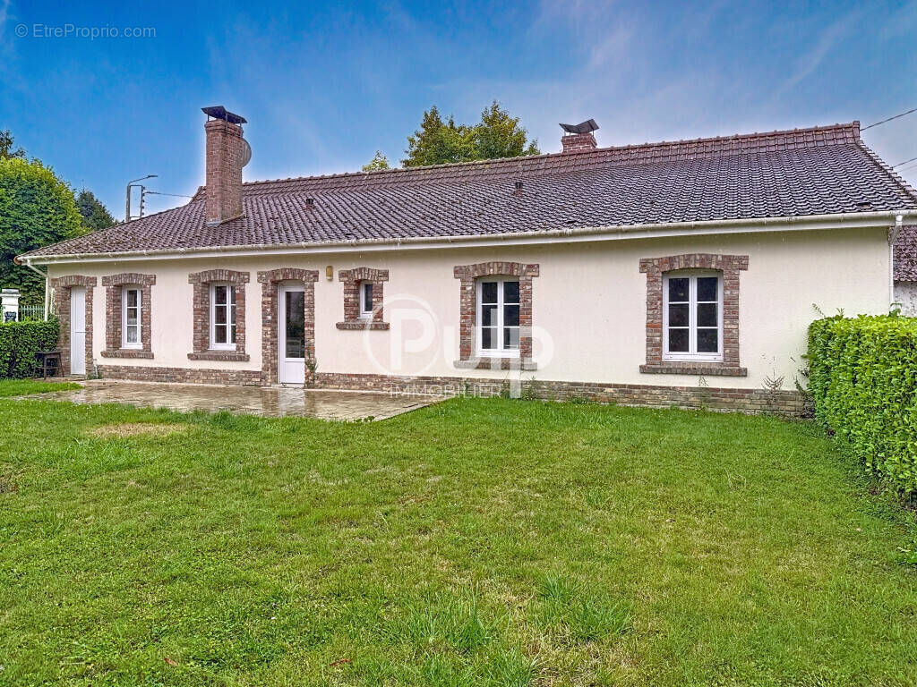 Maison à AIX-EN-ISSART