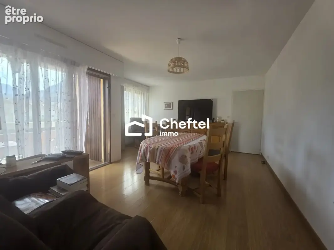 Appartement 5 pièces 90 m² à vendre à Cluses (74300) - photo 4