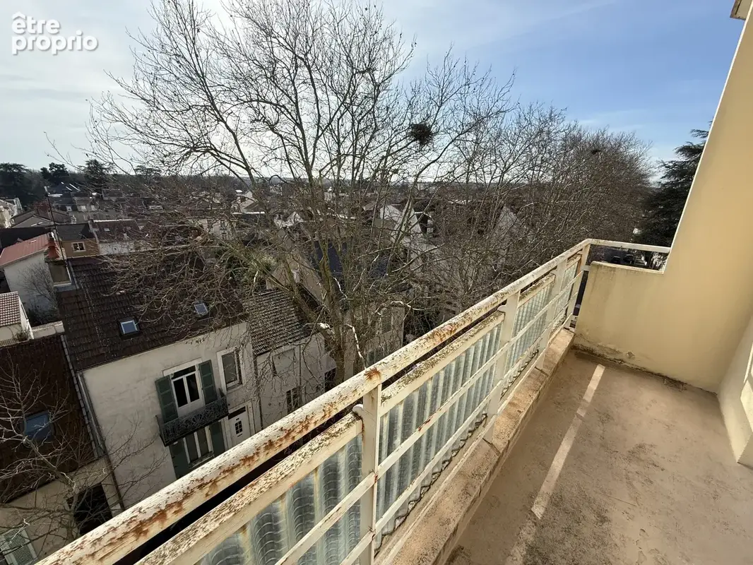 Vichy - t3 avec balcon et ascenseur - photo 6