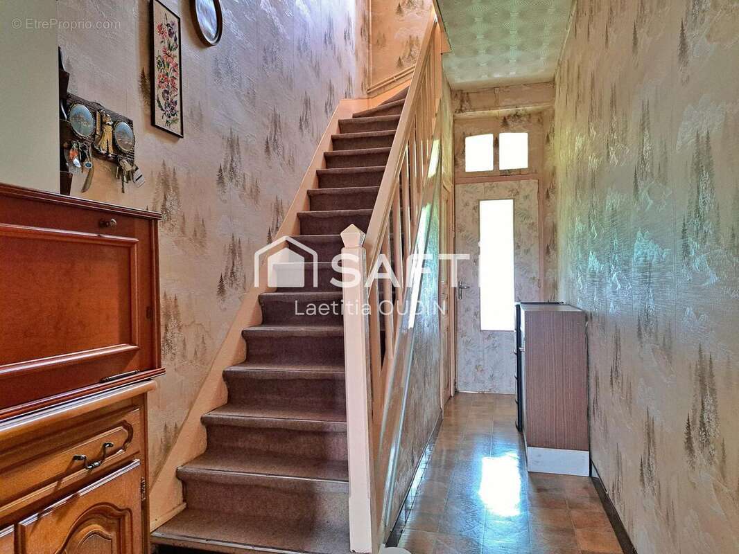 Photo 2 - Maison à MARIGNY-LE-CHATEL