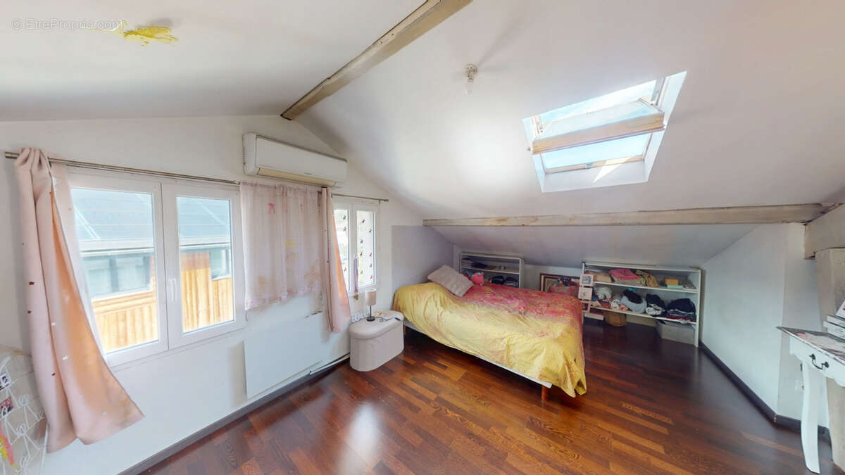 Maison à VILLARD-BONNOT