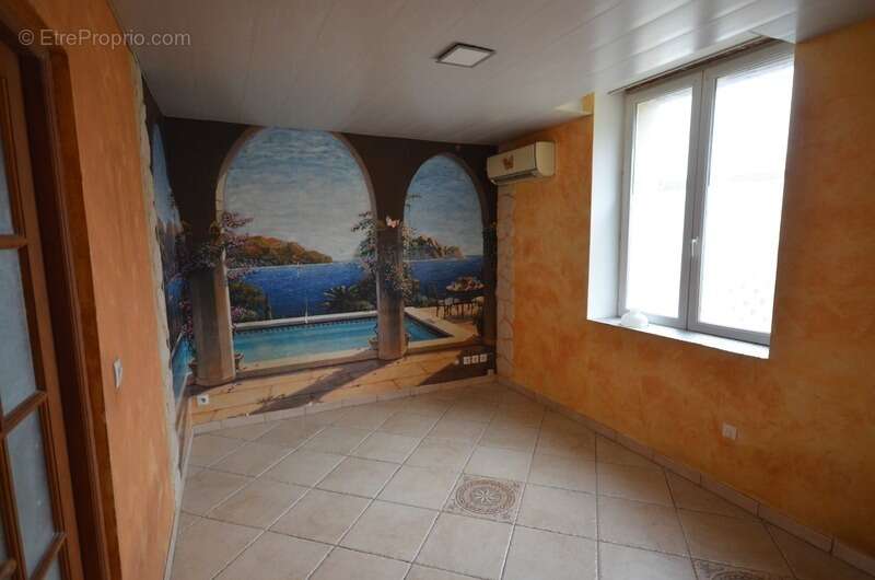 Maison à MONTMIRAIL