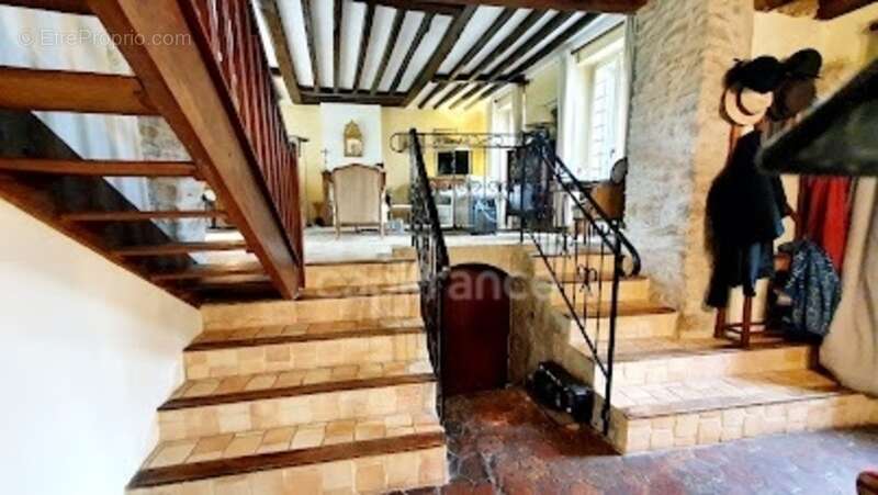 Maison à CREPY-EN-VALOIS