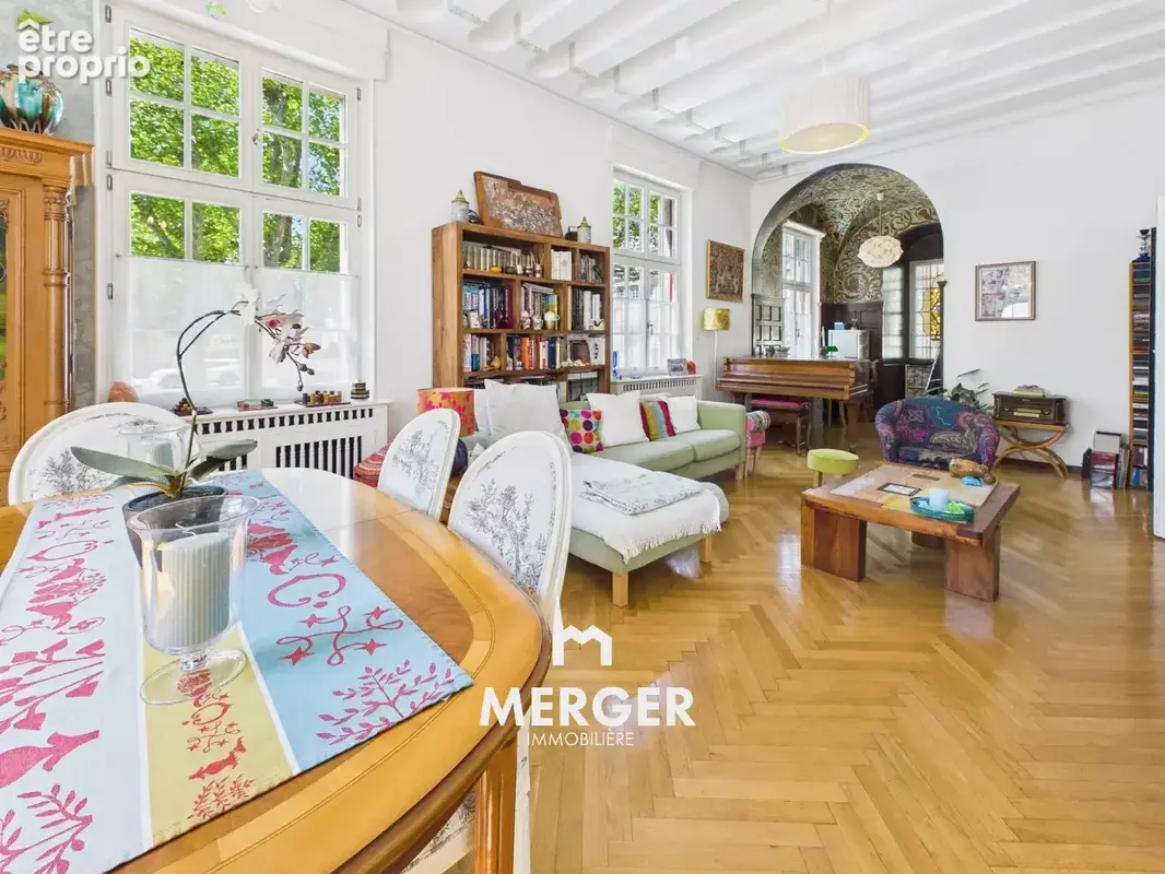 Appartement d'exception - conseil des xv - photo 13