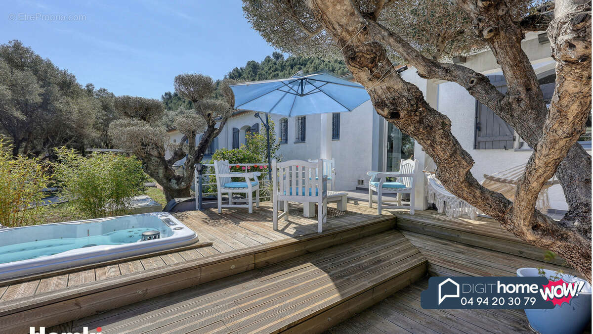 Maison à SOLLIES-VILLE