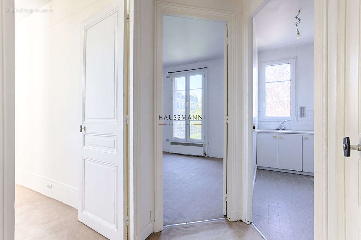 Appartement à NEUILLY-SUR-SEINE