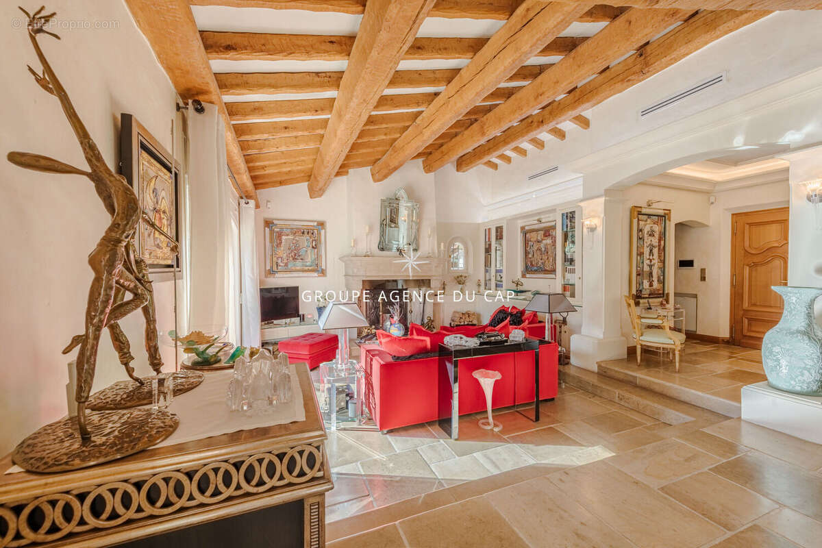 Maison à SAINT-RAPHAEL