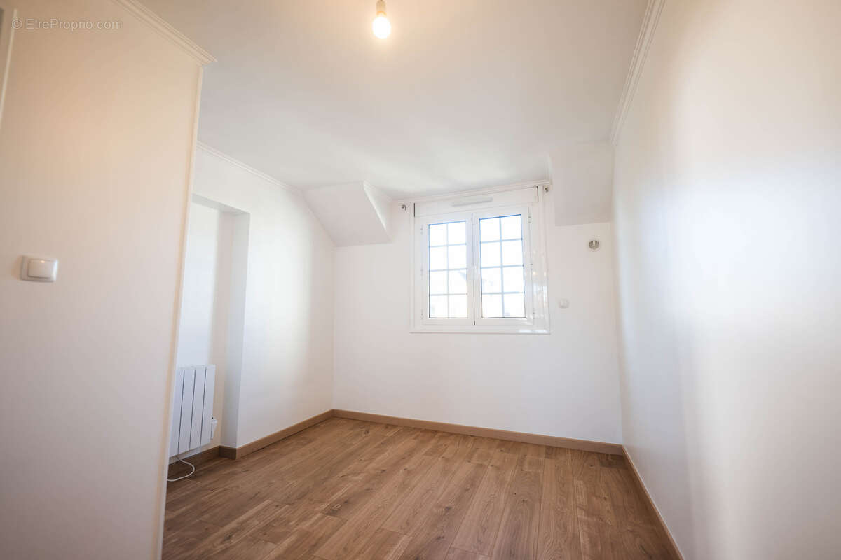 Maison à VILLENEUVE-LE-ROI