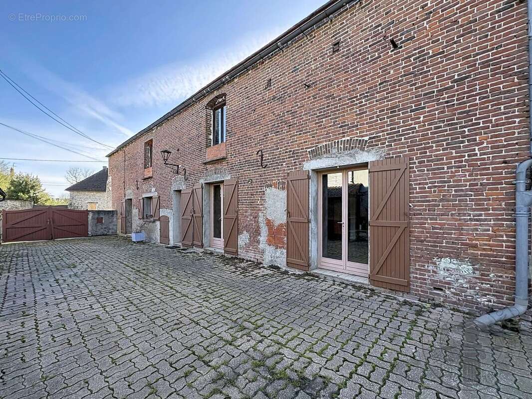 Maison à ORLU
