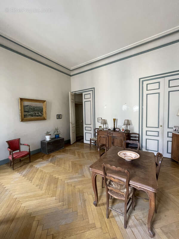 Appartement à NIMES