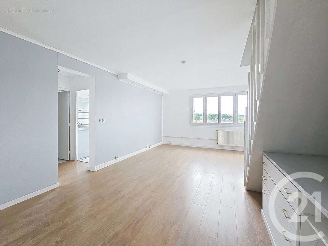 Appartement 79 m² à Provins  - photo 4