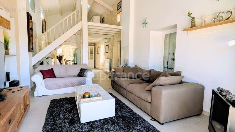 Maison à LIGNIERES-SONNEVILLE