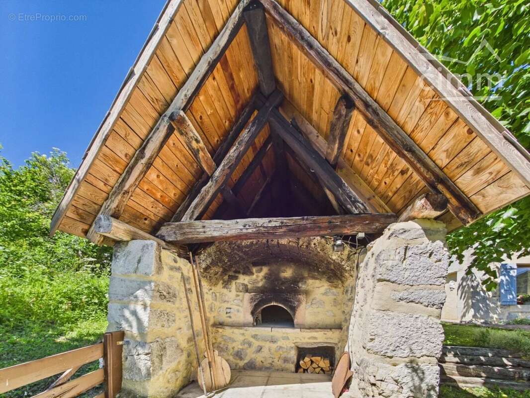 Maison à LA TERRASSE