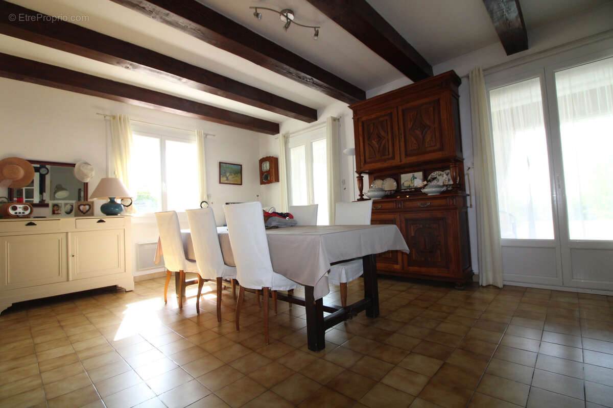 Maison à ALLEGRE-LES-FUMADES