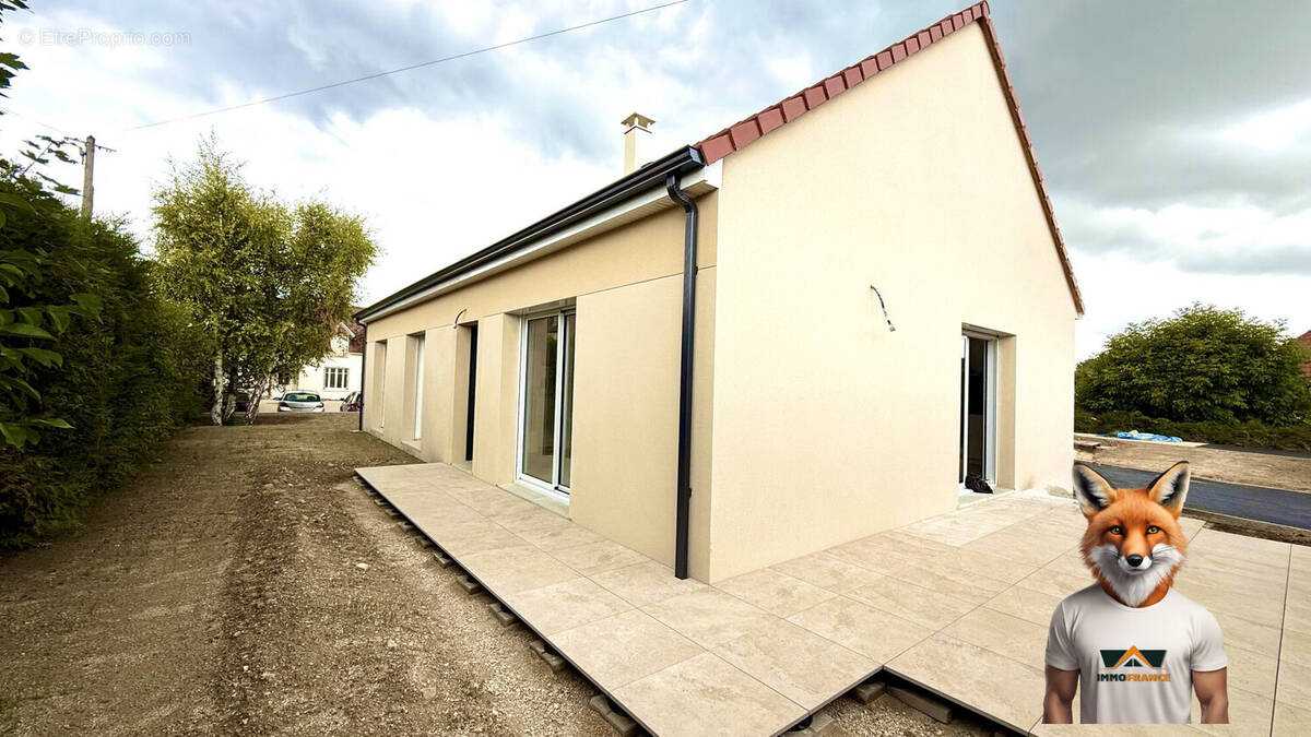 Maison à SAINT-LYE