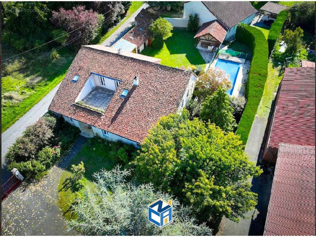 Maison à RILLY-SUR-VIENNE