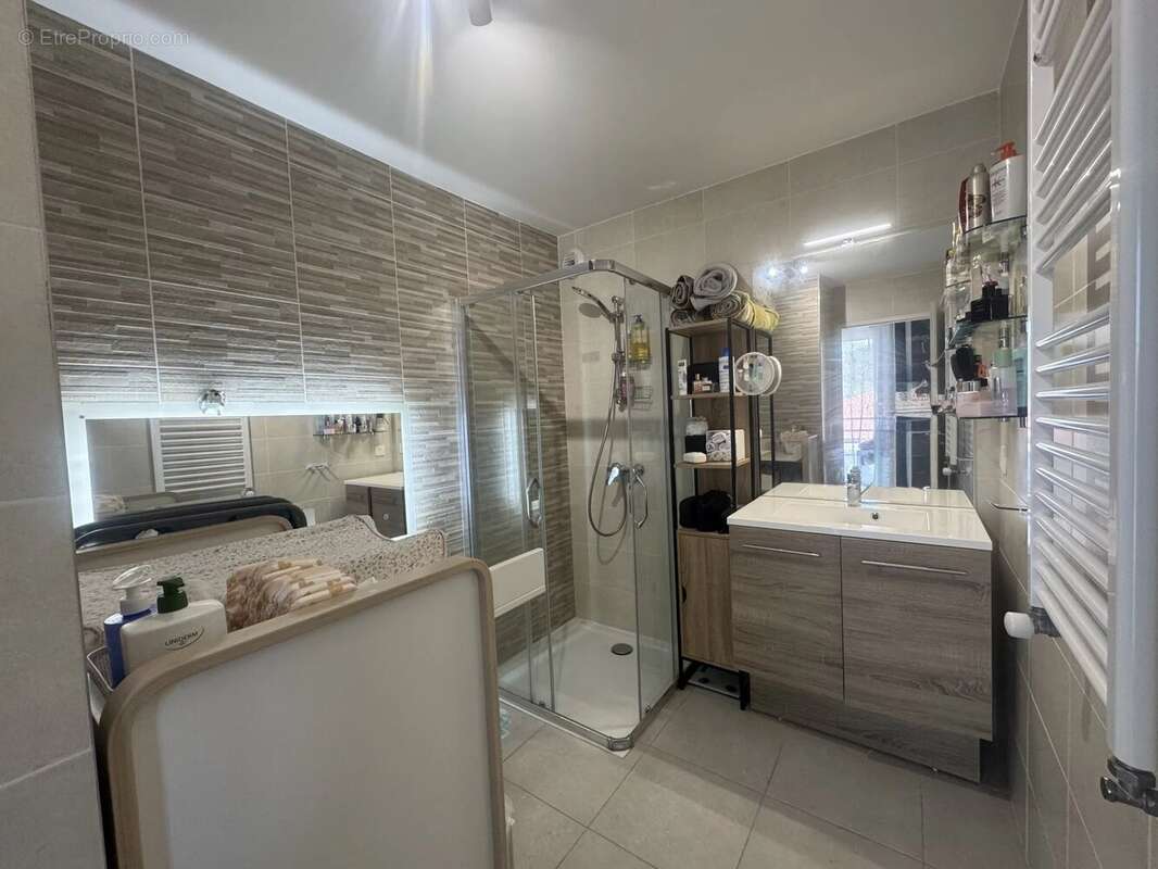 Appartement à VILLENEUVE-LOUBET