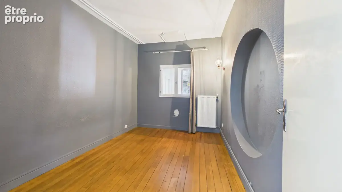 Appartement 4 pièces, 2 chambres, jardin, Loggia, caves, parking privé. - photo 12