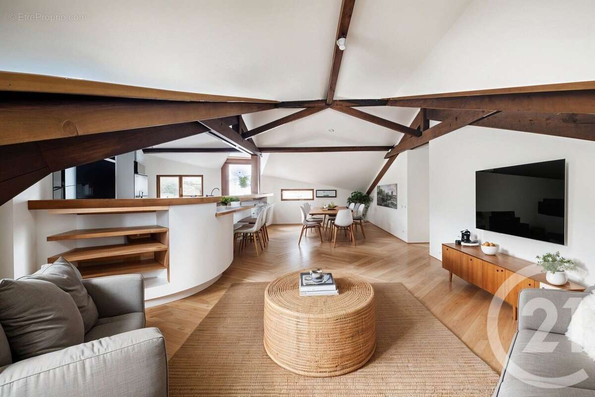 Appartement à CONDRIEU