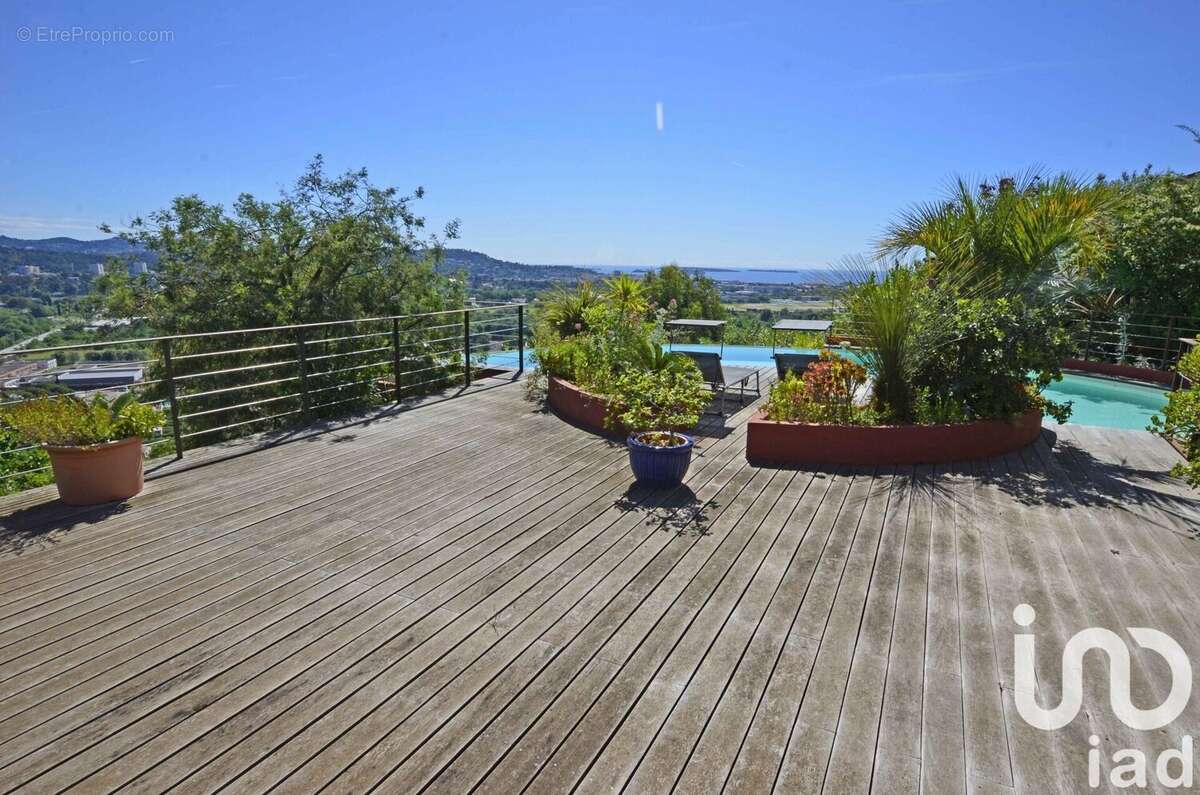 Photo 2 - Maison à MANDELIEU-LA-NAPOULE