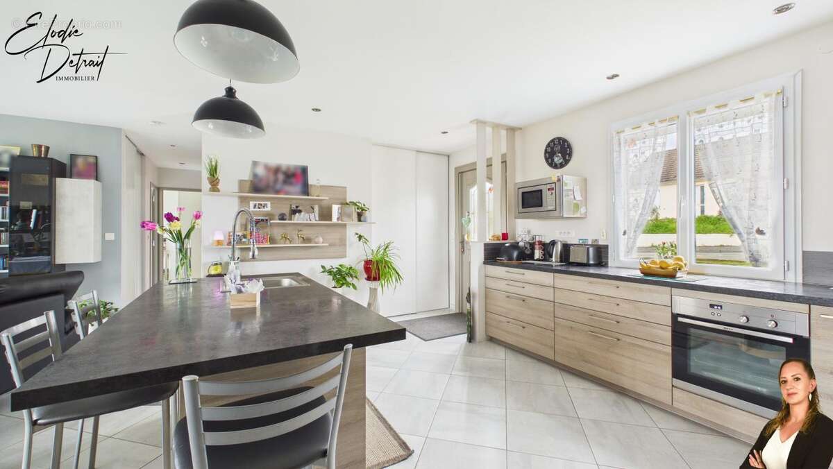 Maison à LA GUIERCHE