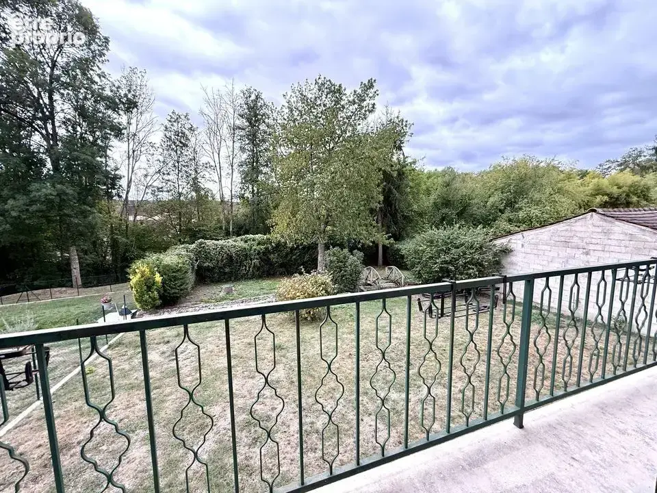 Pavillon élevé sur rez-de-jardin avec combles aménageables - photo 5