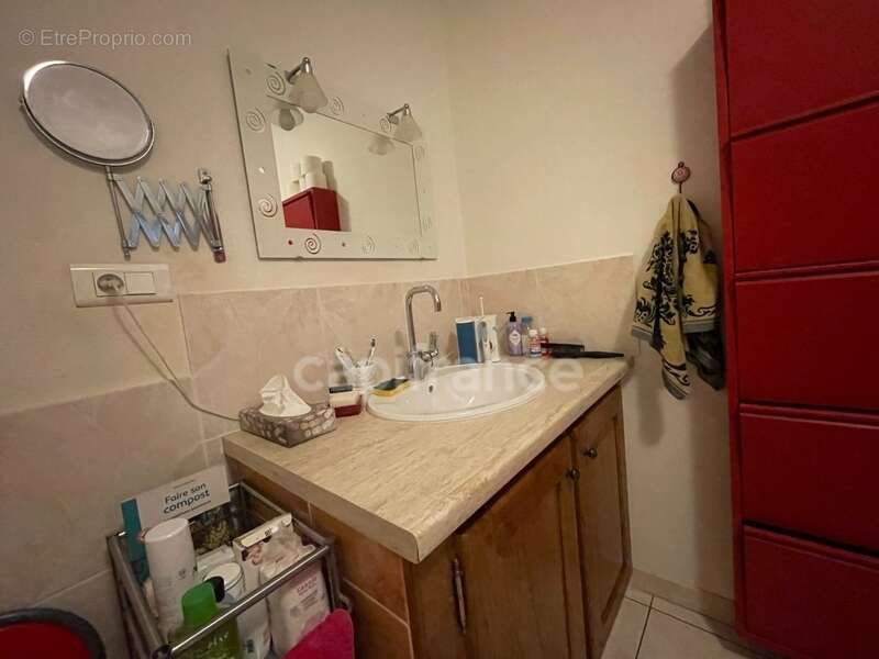 Dpt Dordogne (24), à vendre  maison P8 de 292,68 m² - Terrain de 1 777,00 m² - photo 12