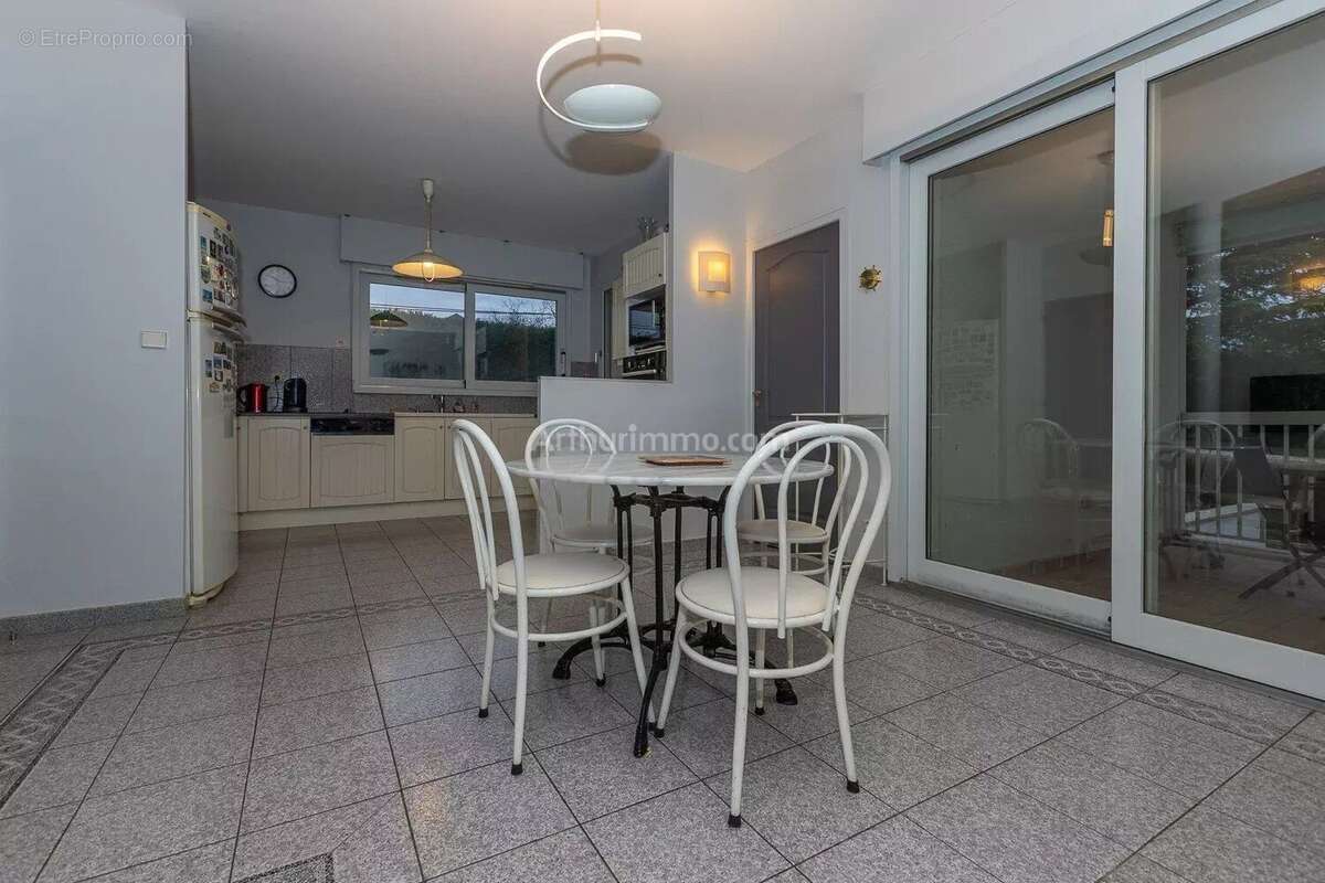 Maison à SAINT-CLAIR-DE-LA-TOUR