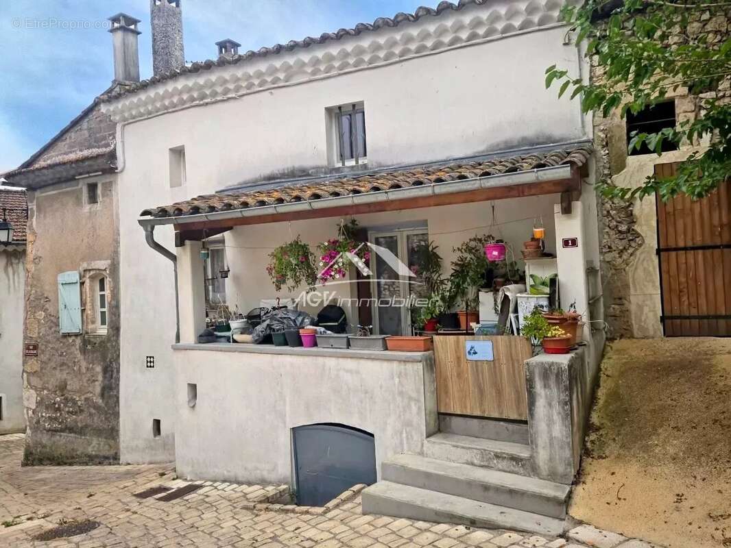 Maison de village - Proche Les Fumades - photo 2