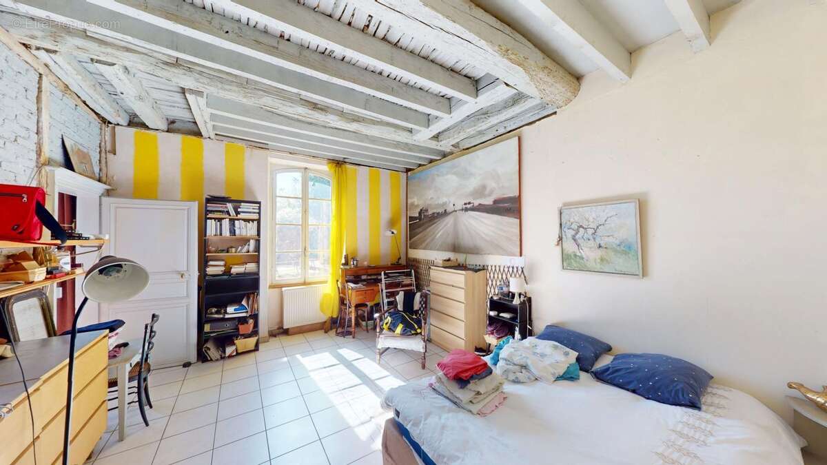 Maison à SAINT-SATUR