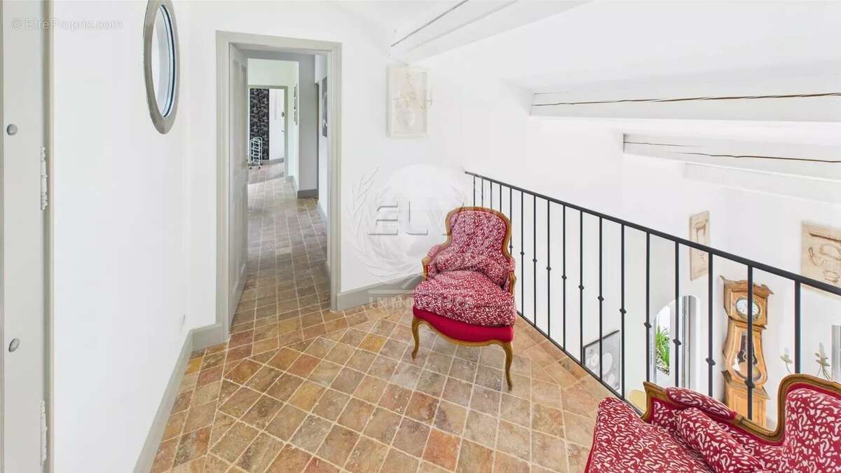 Maison à PLAN-DE-LA-TOUR