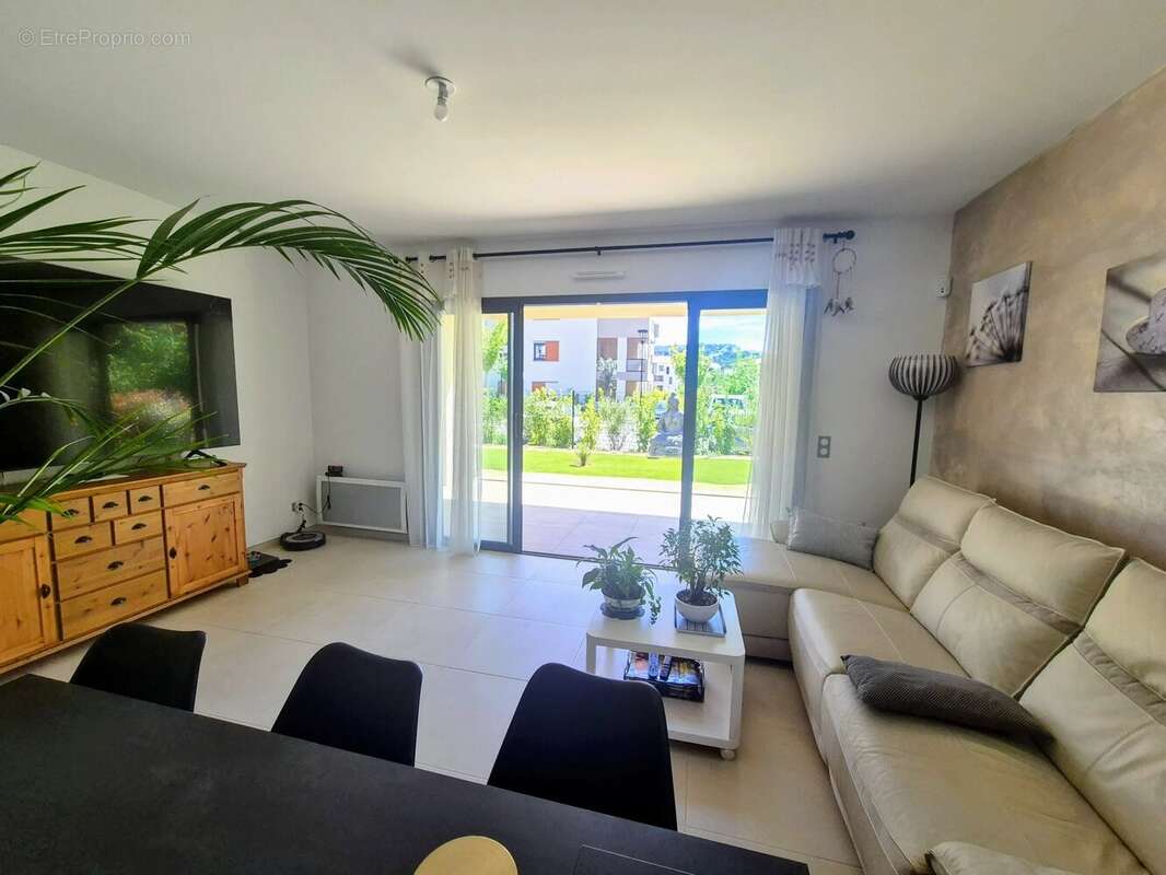 Appartement à VENTABREN