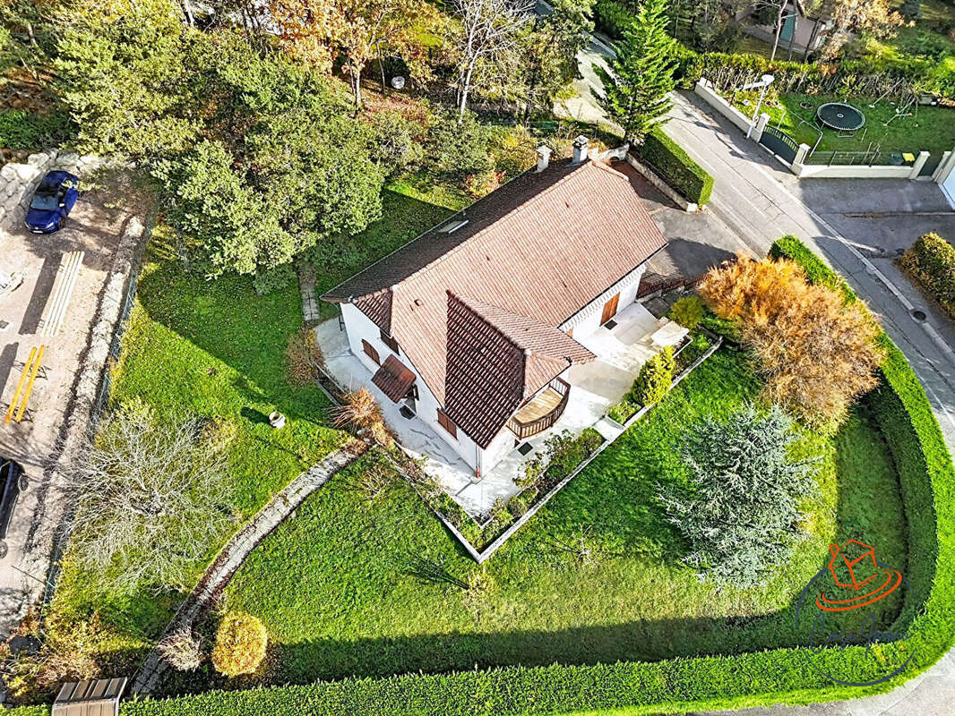 Maison à BELLEGARDE-SUR-VALSERINE