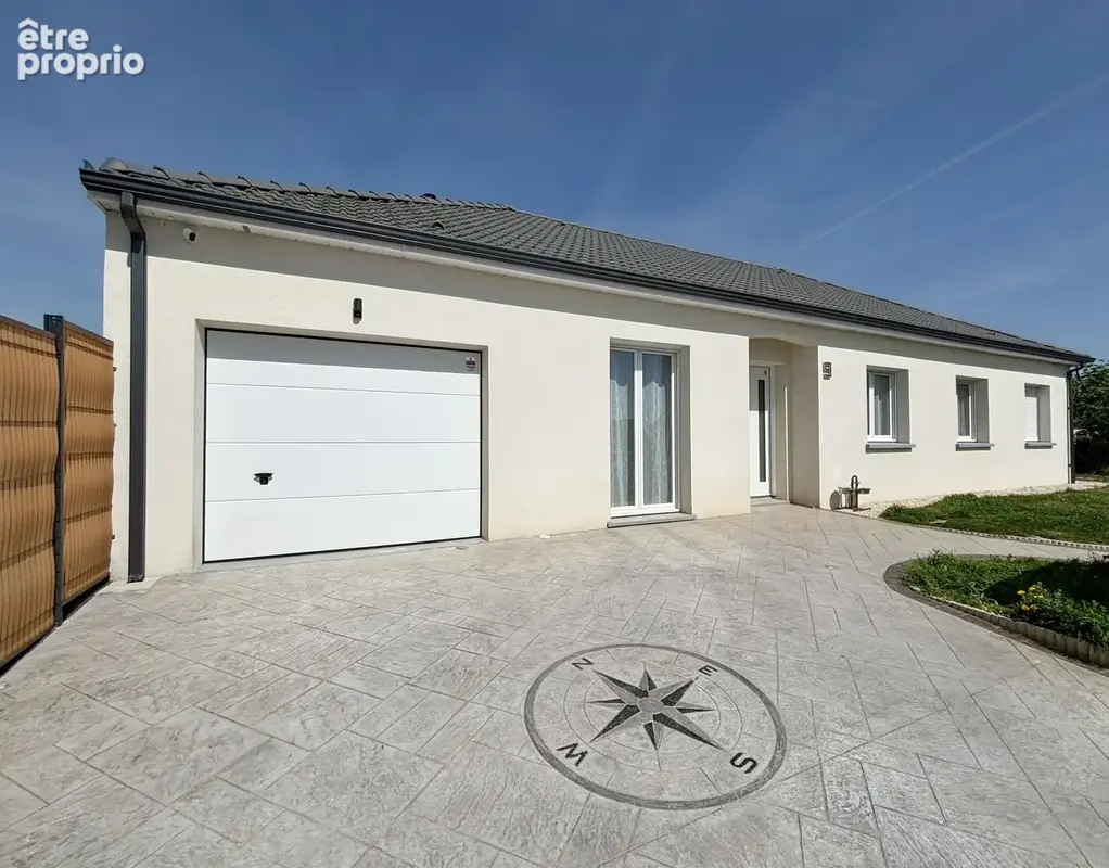 Maison à SAINT-ARNOULT-DES-BOIS