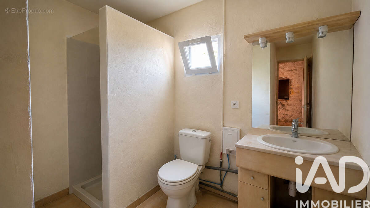 Photo 9 - Appartement à SAINT-JULIEN-DE-PEYROLAS