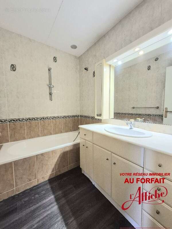 Maison à CASTELGINEST