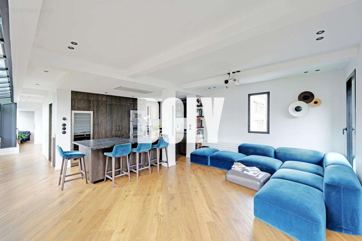 Appartement à PARIS-18E