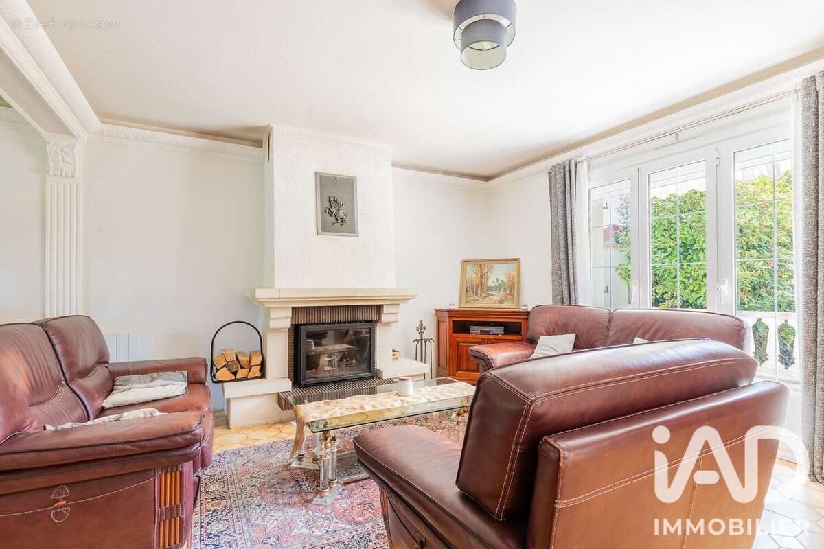 Maison 141 m² à Viry-Chatillon  - photo 5