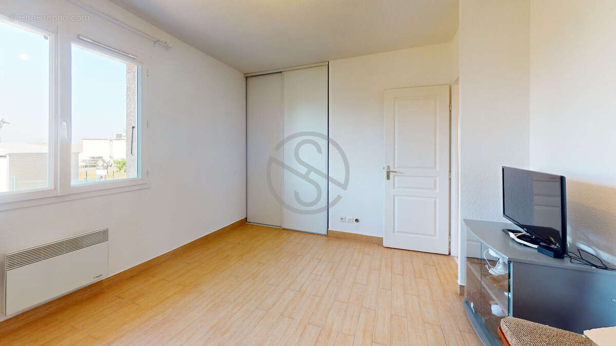 Maison La Cote Saint Andre 6 pièce(s) 122 m2 - photo 12