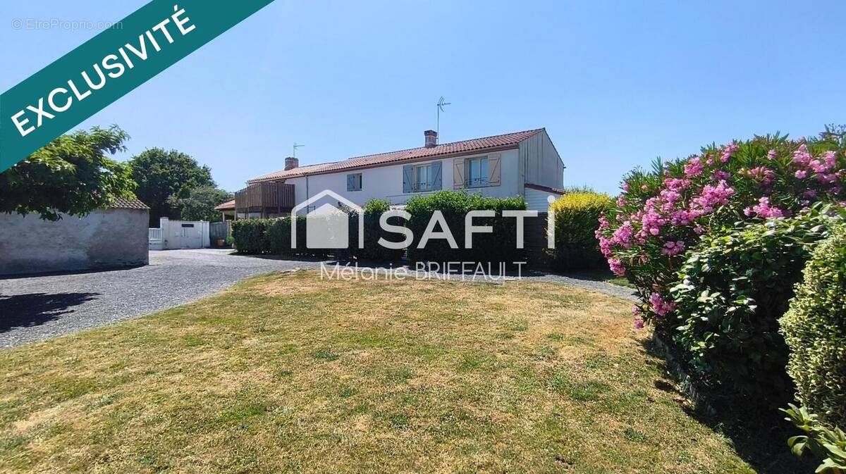 Photo 1 - Maison à SAINT-MATHURIN