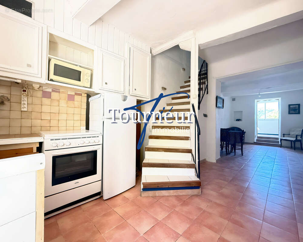 Maison à SIX-FOURS-LES-PLAGES