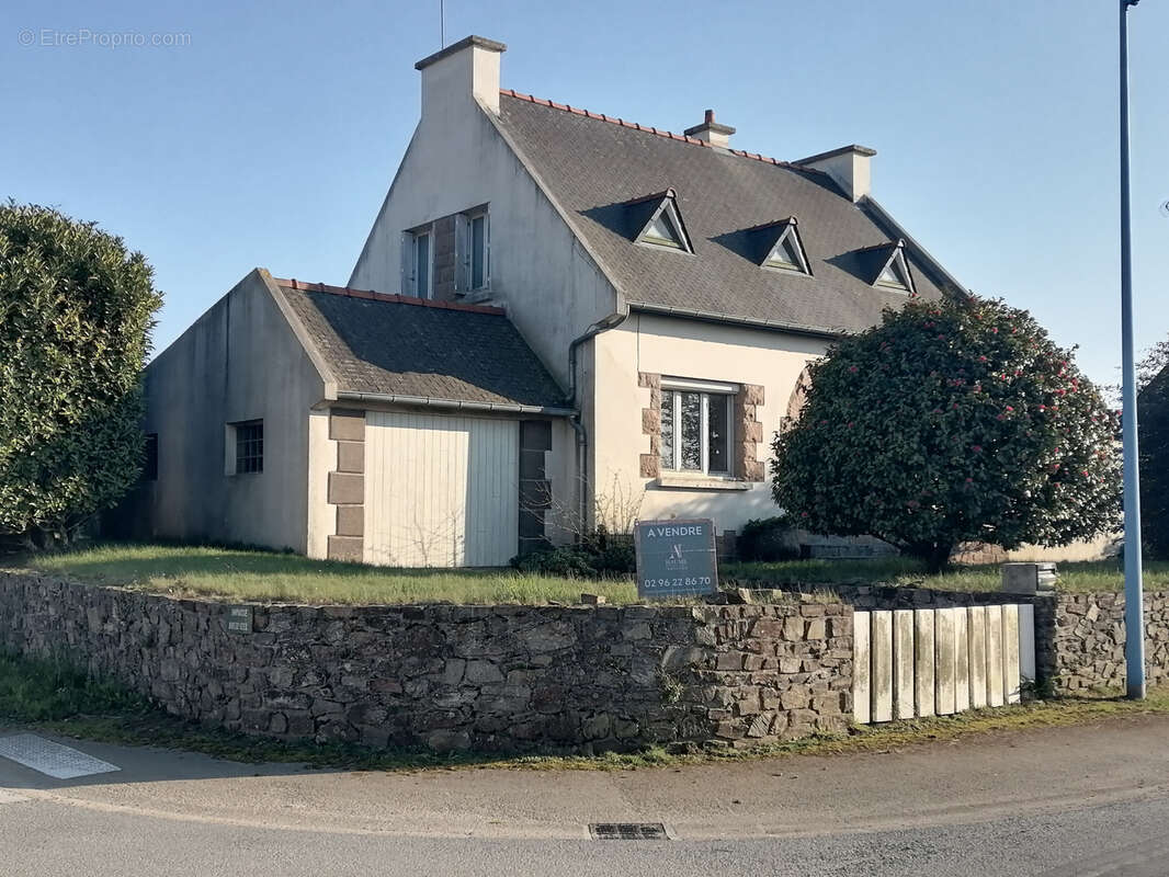 Maison à PLEUMEUR-GAUTIER